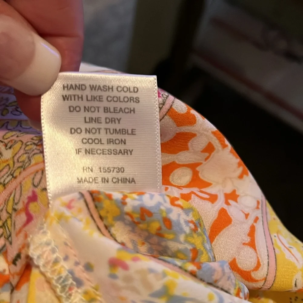 Rose and Olive Bright spring/summer colors, pale pink, and yellow flowy top. - Picture 6 of 6